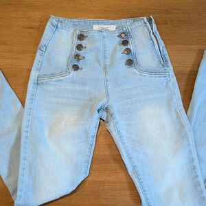 Light Blue High-Rise Button Front Women’s Skinny Jeans -